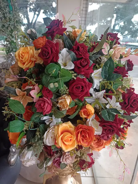 Arranjo Impacto GG Tropical de Flores Artificiais