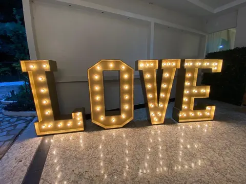 LOVE  grande de madeira